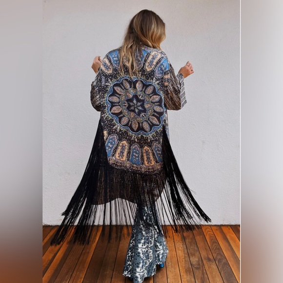 Novella Royale Other - NWT Novella Royale 🐆 The Lady Kimono OS